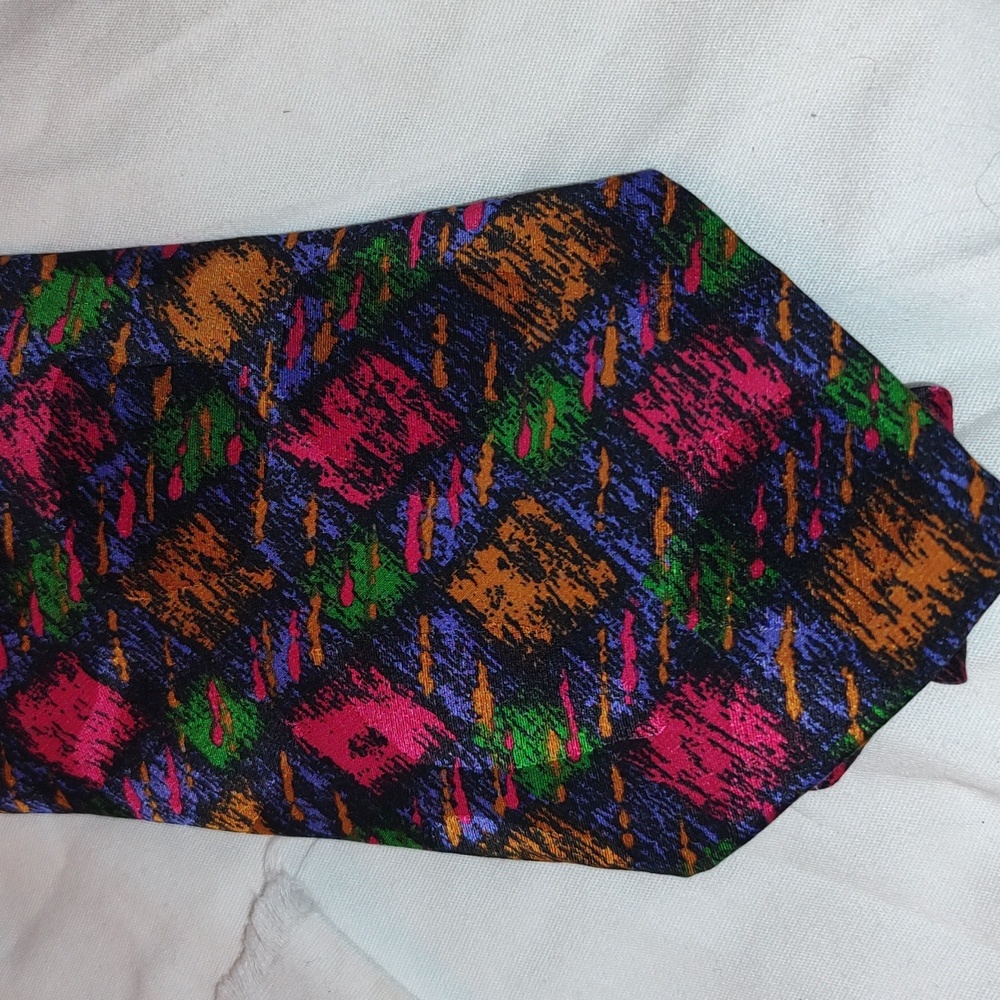 Service Elite 100%Italian silk funky 80s colors diamond tie